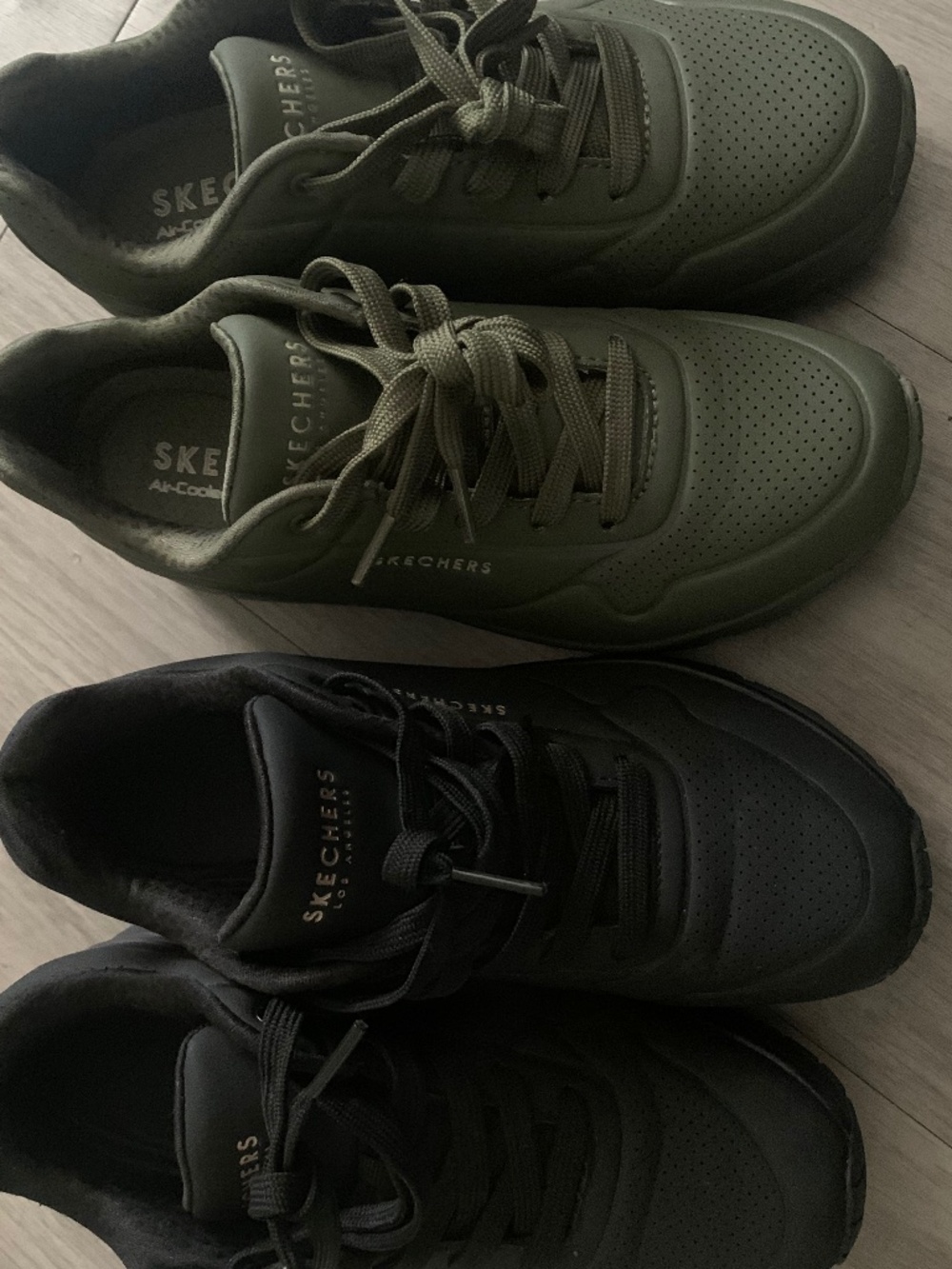 Skechers UNO BUNDLE!!!! Size 6.